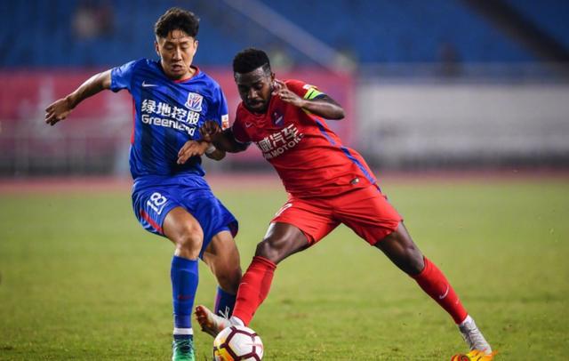  沙尔克04复苏迹象明显，逼平豪门重燃希望